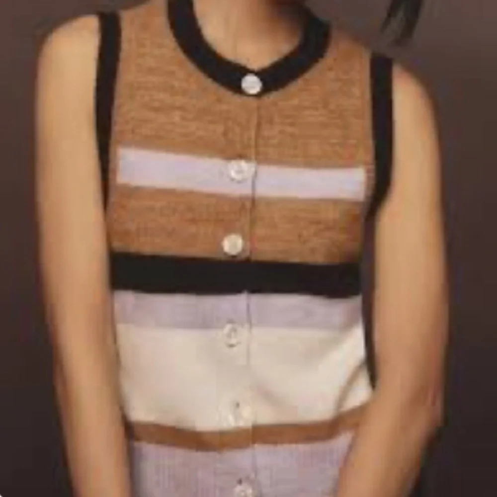 Maeve Sweater Vest Medium - Picture 4 of 4